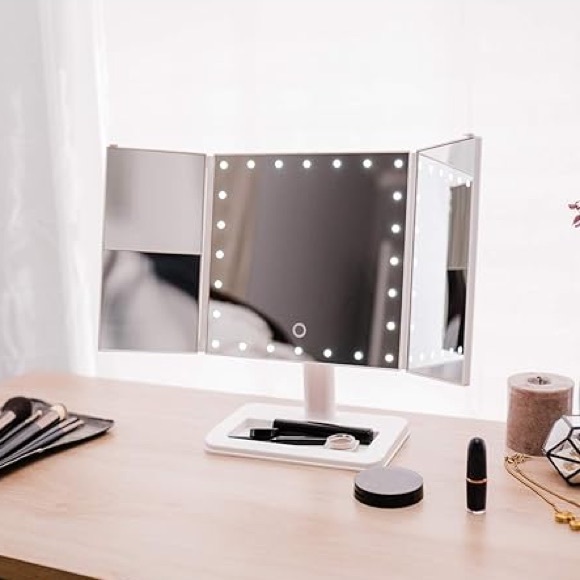 NEW PROFESSIONAL LARGE VANITY MIRROR WITH LIGHTS - Picture 3 of 15